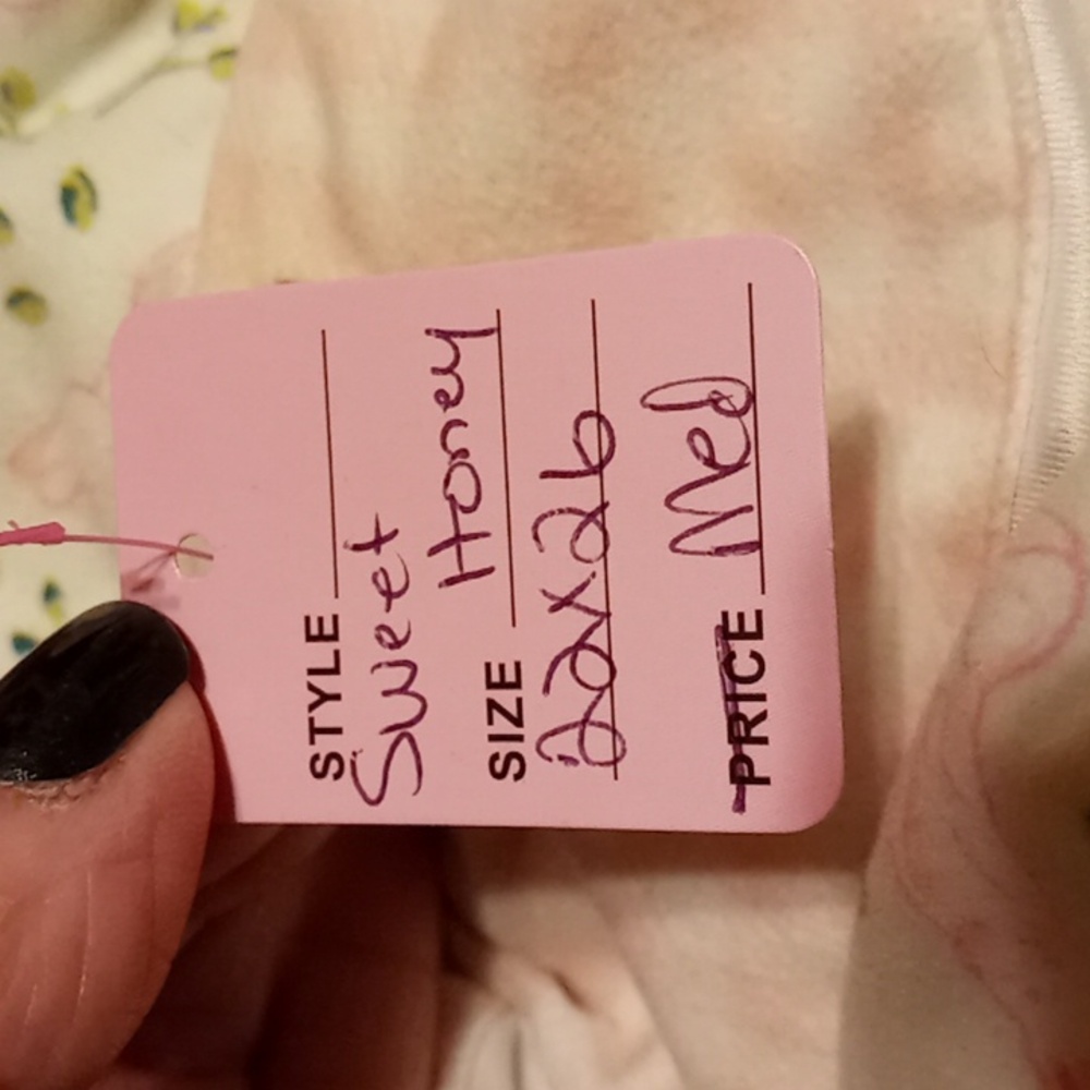 Sweet Honey Medium green With Bunnies Top With Matching pants - Picture 8 of 9